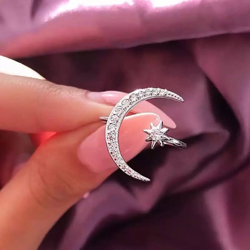 Sparkling Moon & Star Ring - Picture 3 of 3